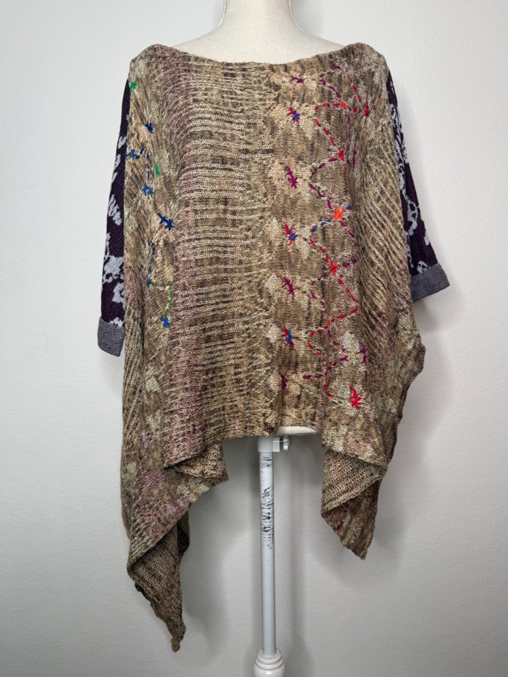 Free People Fressia Pullover Sweater Poncho Tan Purple Embroidered Size S
